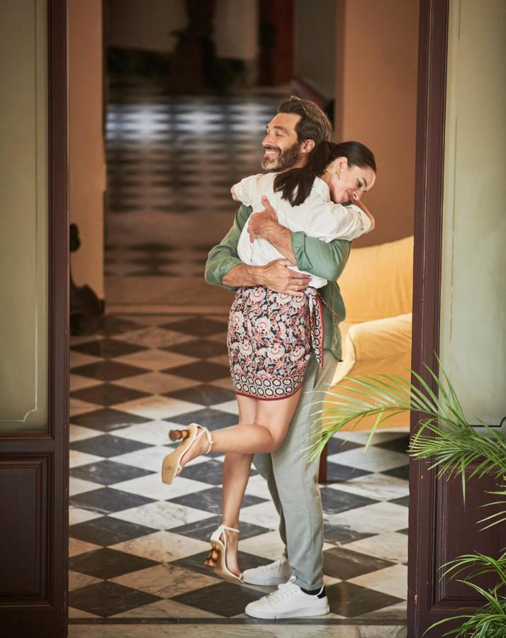 Bagni Di Pisa Palace & Thermal Spa - The Leading Hotels Of The World Сан-Джулиано-Терме Экстерьер фото A couple dancing