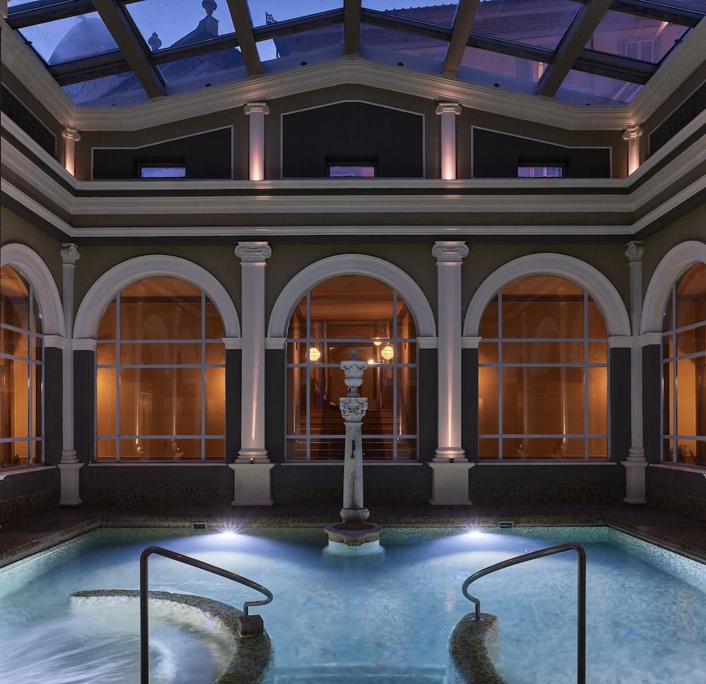 Bagni Di Pisa Palace & Thermal Spa - The Leading Hotels Of The World Сан-Джулиано-Терме Экстерьер фото The Roman Baths in Bath, England
