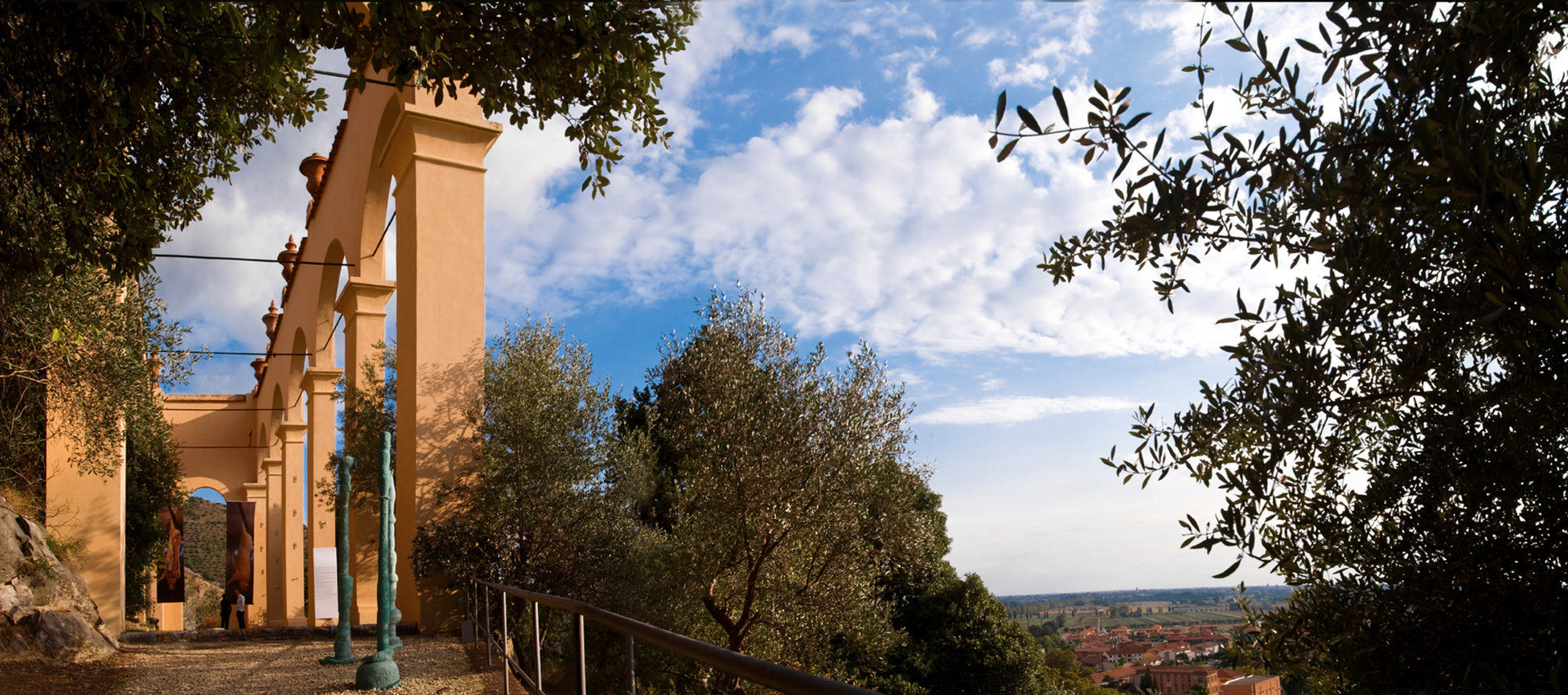 Bagni Di Pisa Palace & Thermal Spa - The Leading Hotels Of The World Сан-Джулиано-Терме Экстерьер фото View of the town