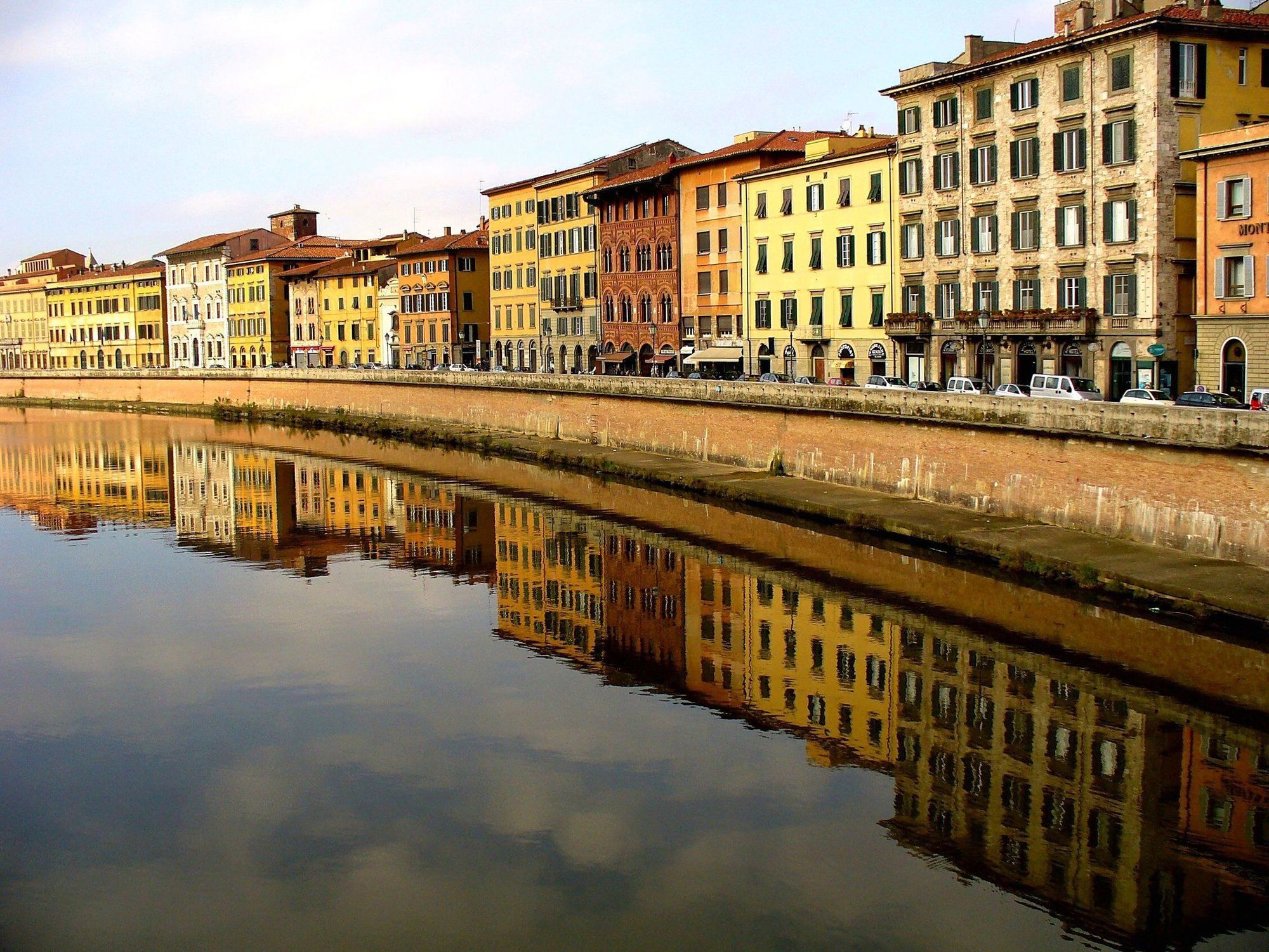Bagni Di Pisa Palace & Thermal Spa - The Leading Hotels Of The World Сан-Джулиано-Терме Удобства фото The Naviglio Grande in the city of Pavia